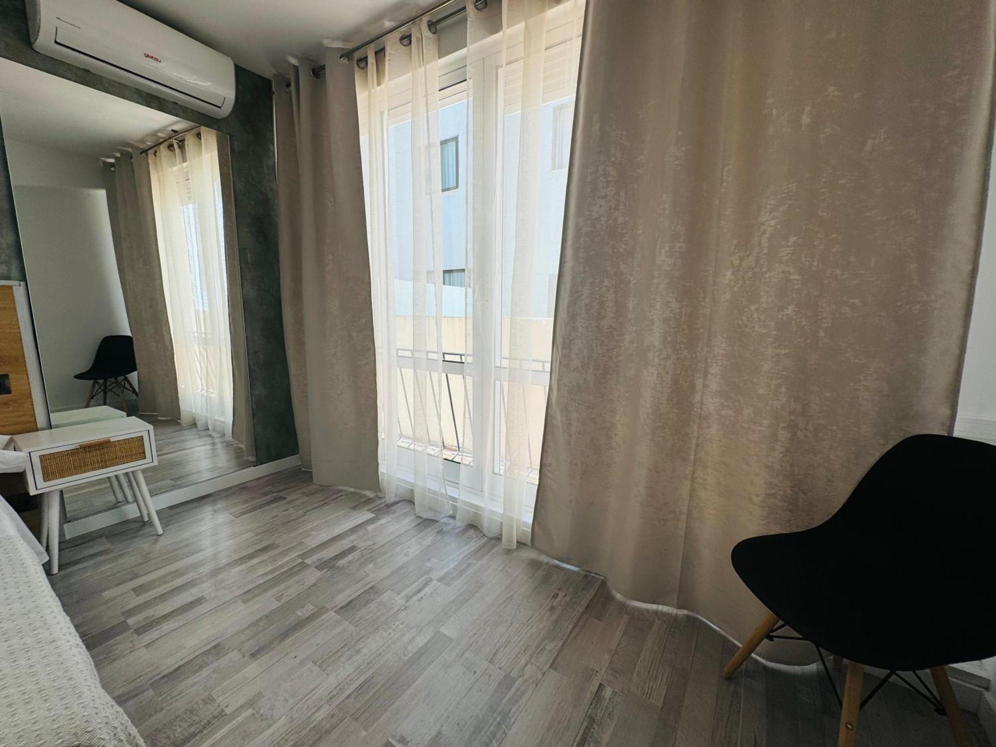 Astoria Apartment *